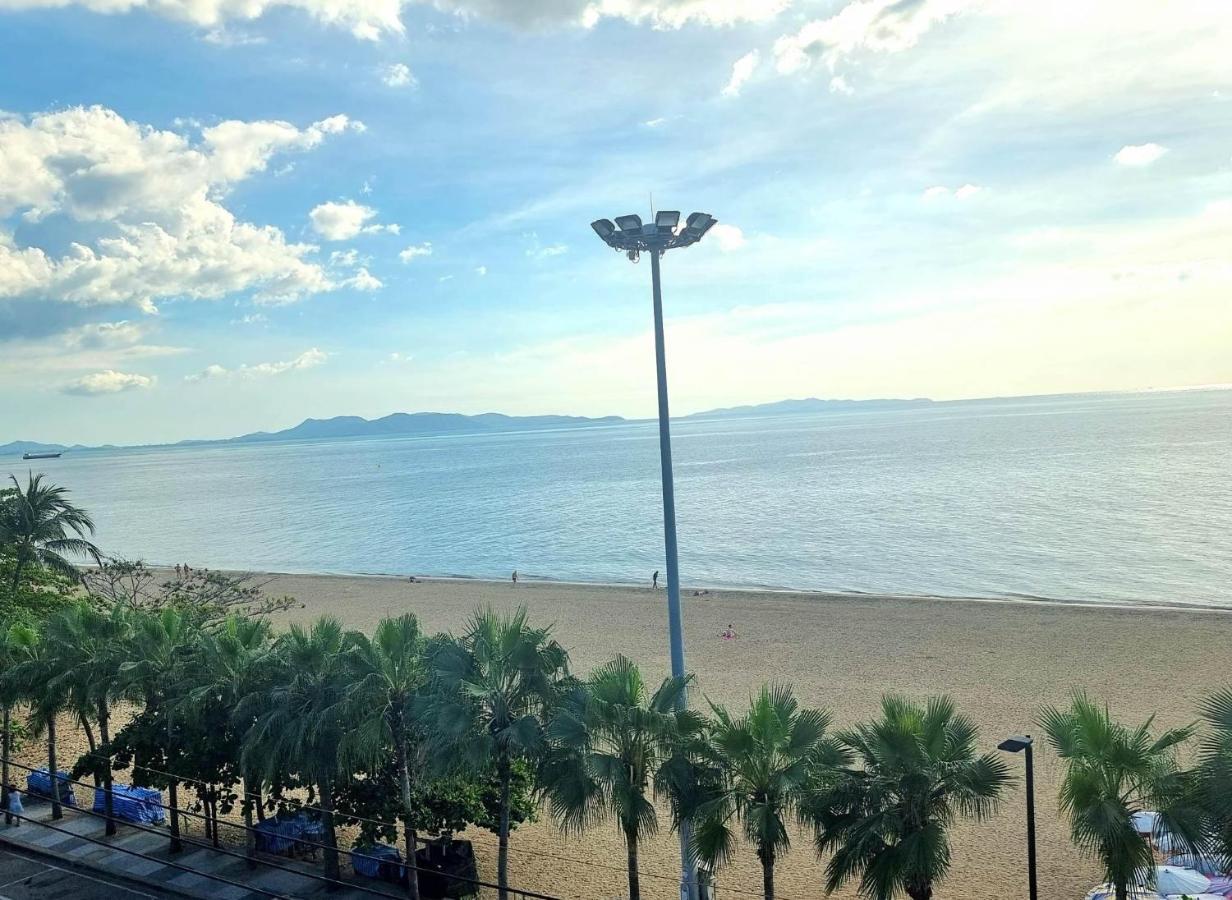 Happy Jomtien - Beachfront 外观 照片